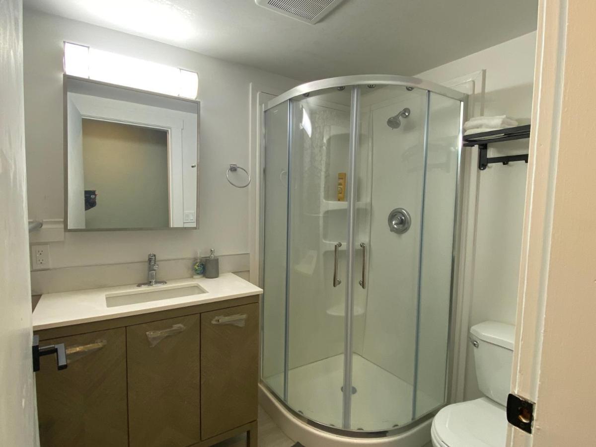 Hudson Homes Bnb Saanich Zewnętrze zdjęcie