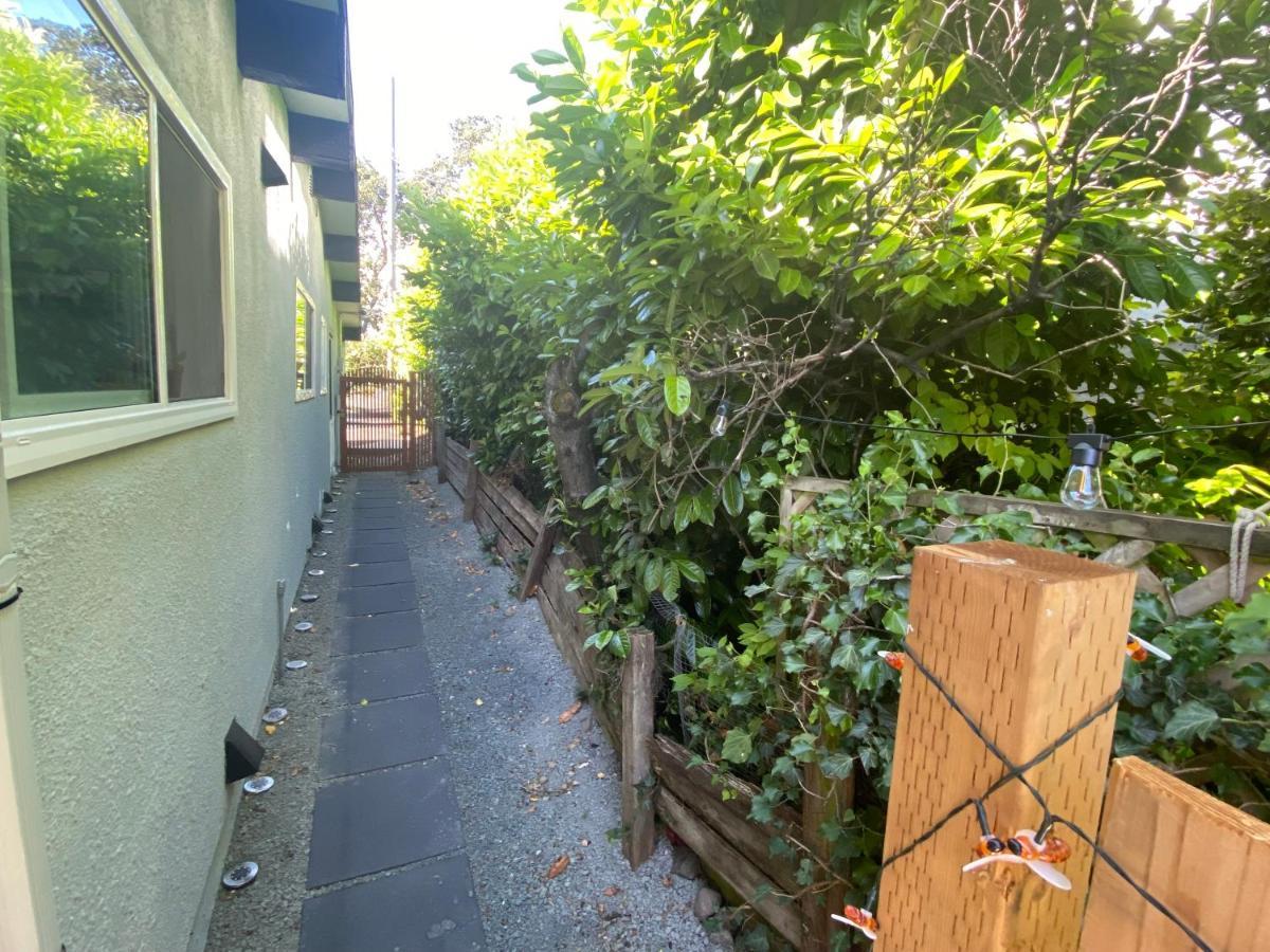 Hudson Homes Bnb Victoria Zewnętrze zdjęcie