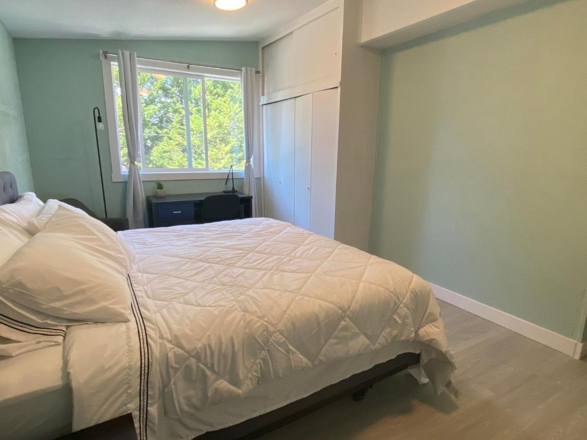 Hudson Homes Bnb Saanich Zewnętrze zdjęcie